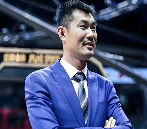 辛纳首夺澳,网男单冠军,荣耀,B体育官网,B,Sports,足球直播,篮球赛事,体育高清,NBA直播